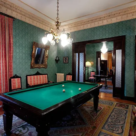 Palacio Arias 3* Navia