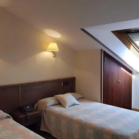 Palacio Arias Hotell Navia