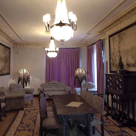 Отель Palacio Arias
