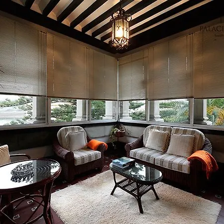 Palacio Arias فندق