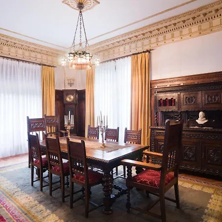 Palacio Arias فندق 3*