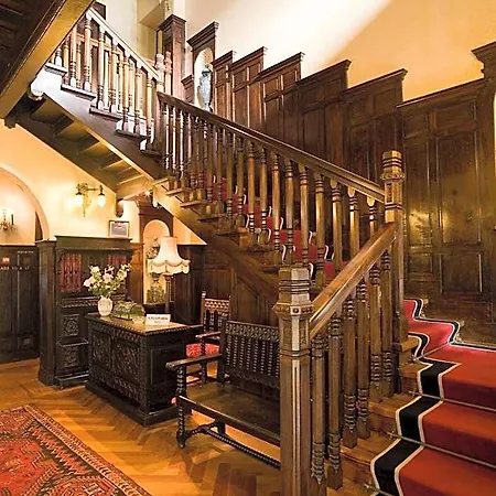 Palacio Arias 3*