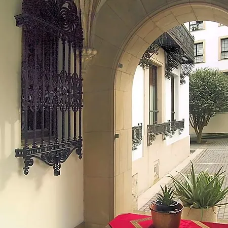 Palacio Arias 3*