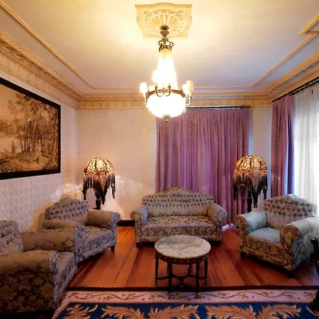 Palacio Arias 3*