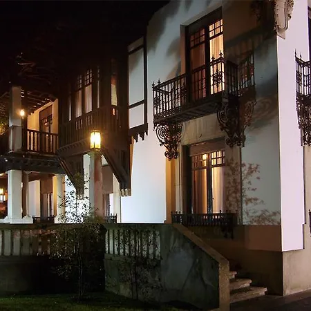 Palacio Arias