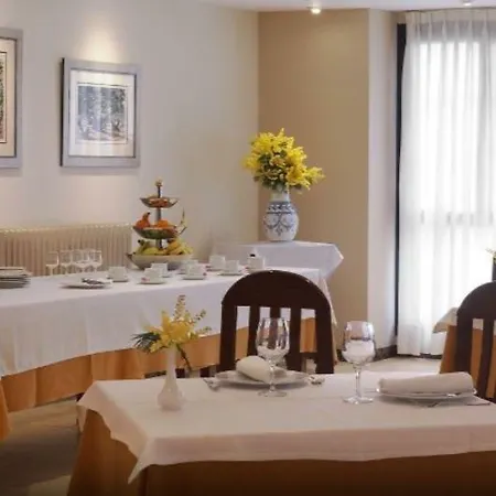 Palacio Arias Hotell Navia