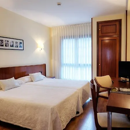 Hotell Palacio Arias Navia