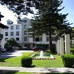 Palacio Arias