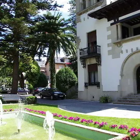 호텔 Palacio Arias 3*