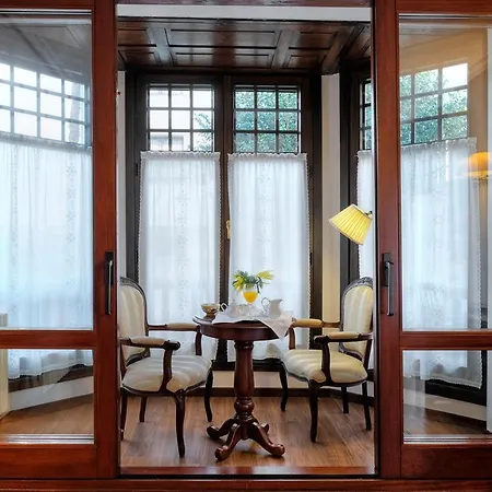 Palacio Arias 3* Navia