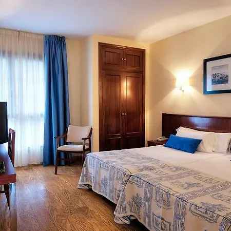 호텔 Palacio Arias 3*