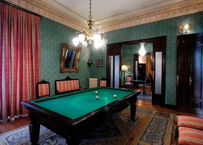 Palacio Arias 3* Navia