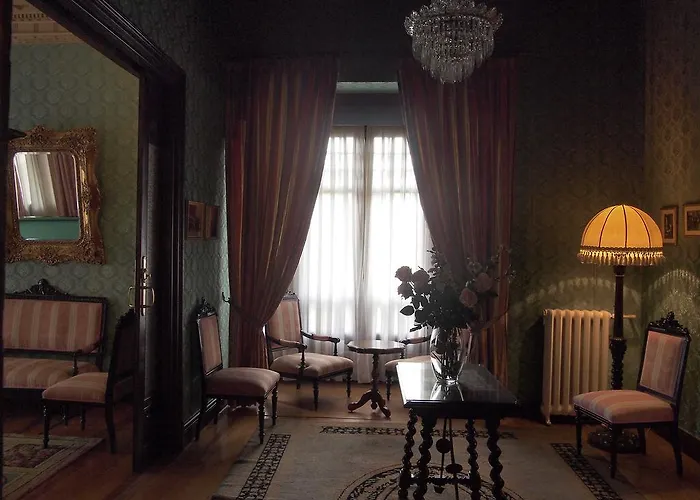 Hotel Palacio Arias Navia