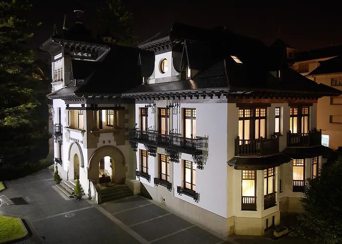 Hotel Palacio Arias 3*