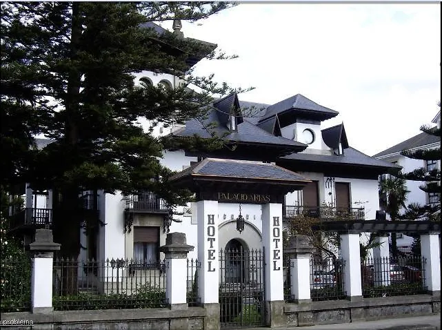 Palacio Arias 3* Navia